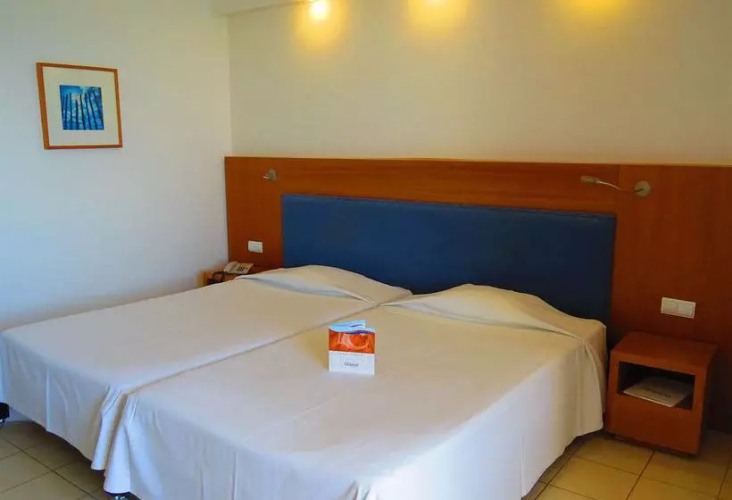 Alfamar Beach & Sport Resort