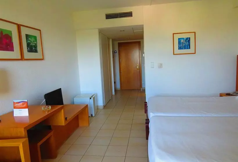 Alfamar Beach & Sport Resort