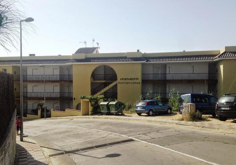 Apartamentos Ar Muntanya Mar