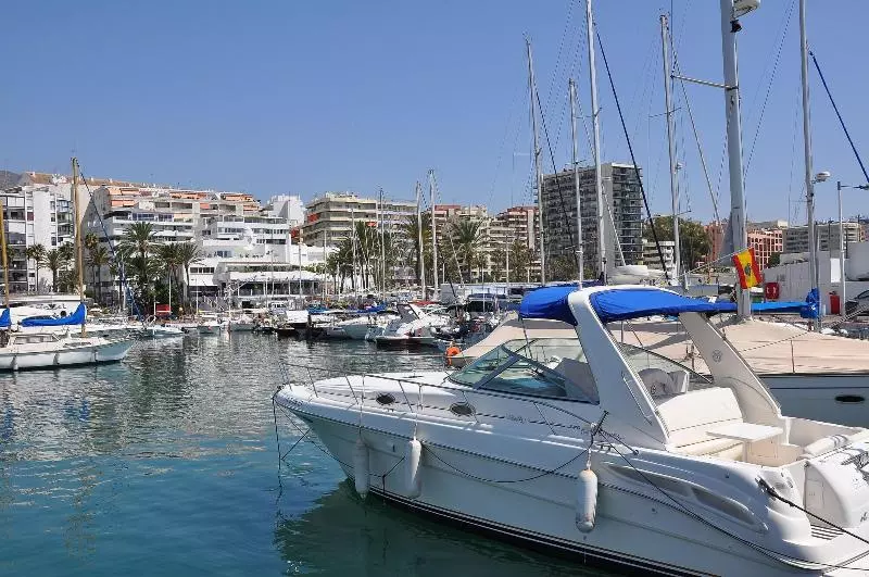 Apartamentos Mediterraneo