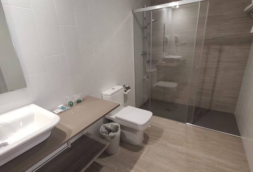 هتل 4r Meridia Mar