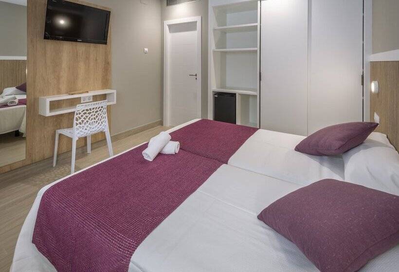 هتل 4r Meridia Mar