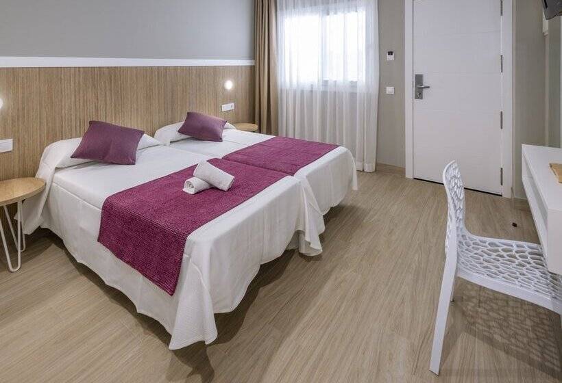 هتل 4r Meridia Mar