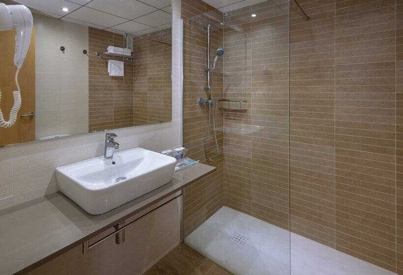 هتل 4r Meridia Mar