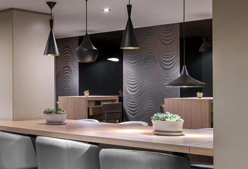 Ac Hotel Córdoba By Marriott