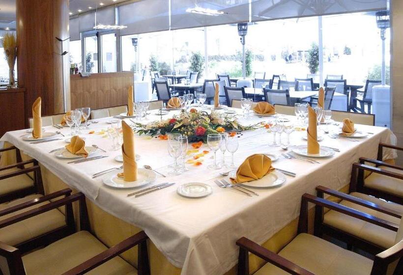 هتل Evenia Rossello