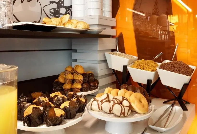 هتل Evenia Rossello