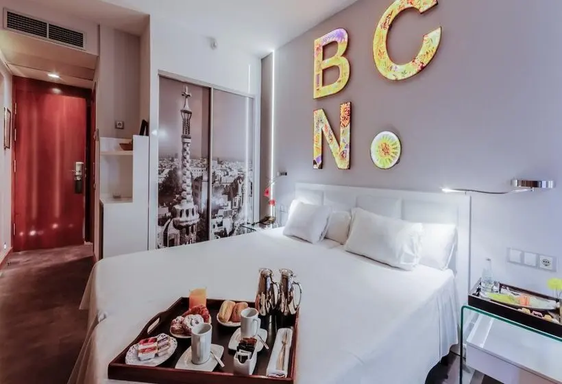 هتل Evenia Rossello