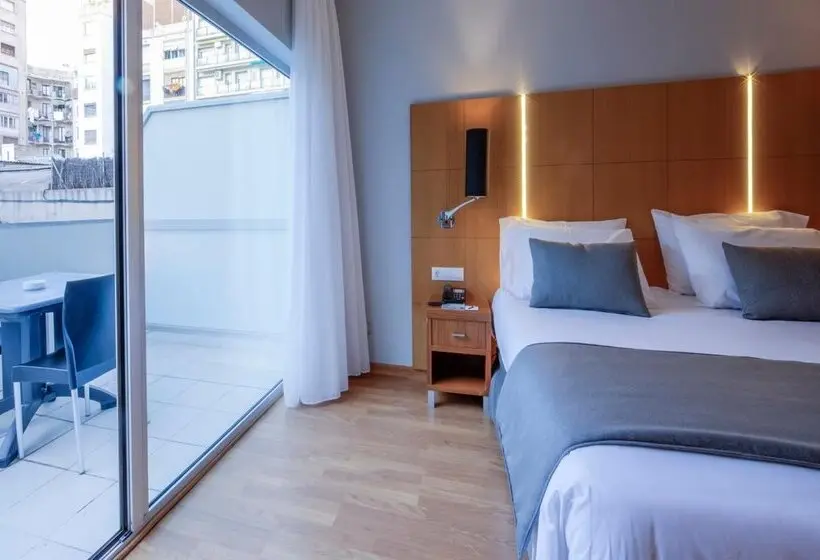 هتل Evenia Rossello