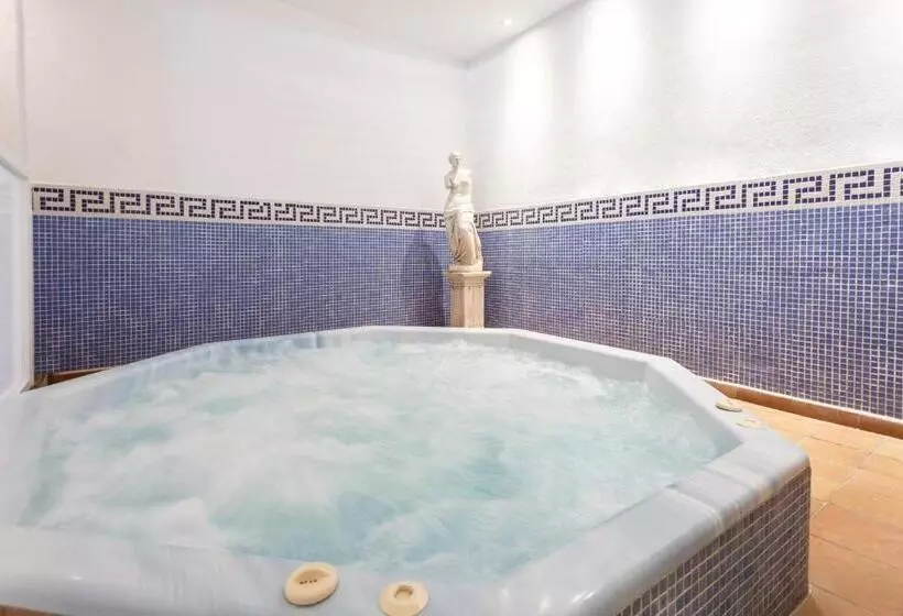 Отель Globales Gardenia