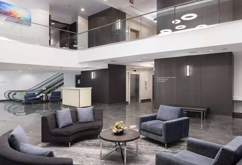 ホテル Hilton Vancouver Metrotown