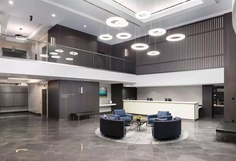 ホテル Hilton Vancouver Metrotown