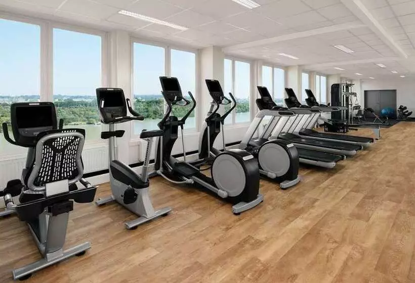 호텔 Hilton Vienna Waterfront