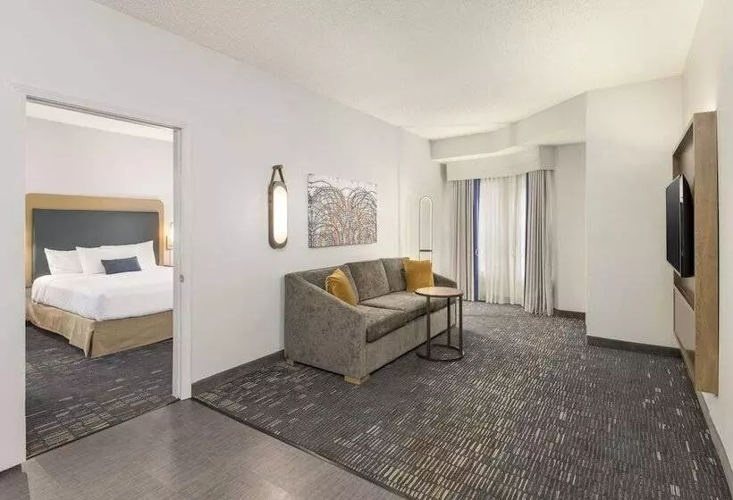 هتل Homewood Suites By Hilton New Orleans