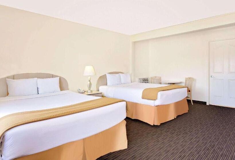 فندق Knights Inn Page