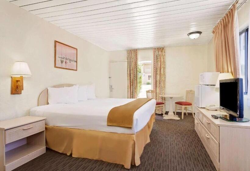 فندق Knights Inn Page