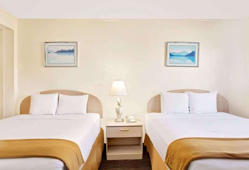 فندق Knights Inn Page