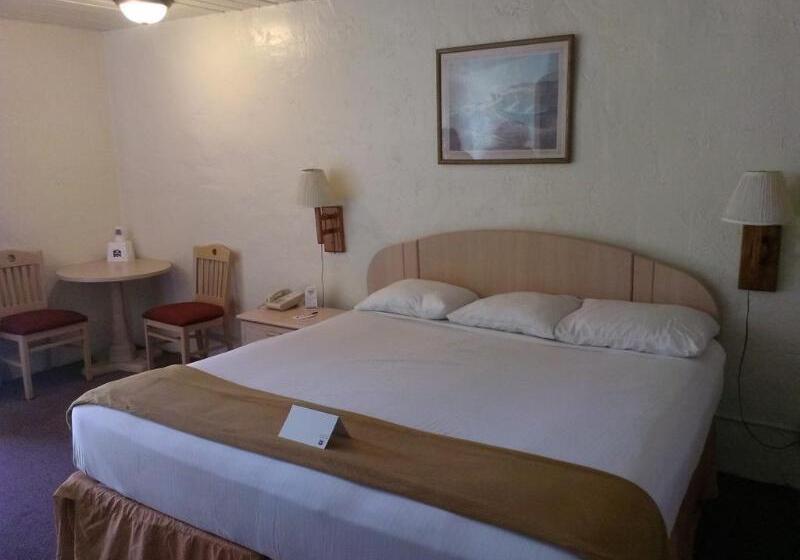 فندق Knights Inn Page