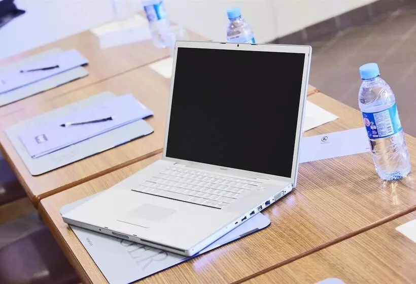 酒店 Kyriad Dunkerque Loon Plage