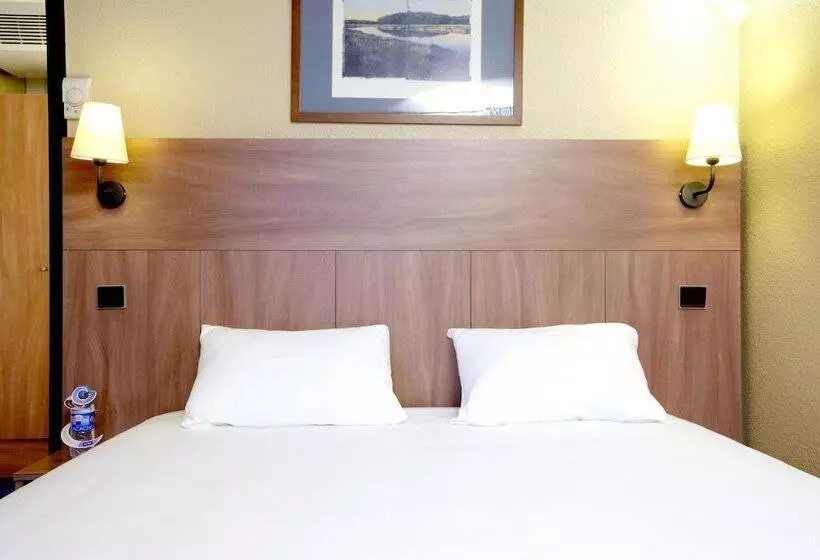 酒店 Kyriad Dunkerque Loon Plage