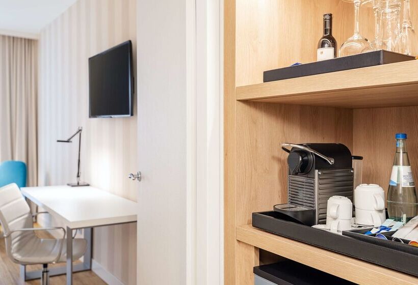 Hotel NH Berlin Alexanderplatz