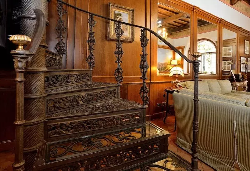 בית מלון כפרי Pantheon