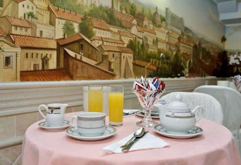 בית מלון כפרי Pantheon