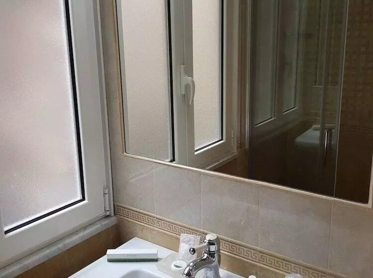 בית מלון כפרי Pantheon