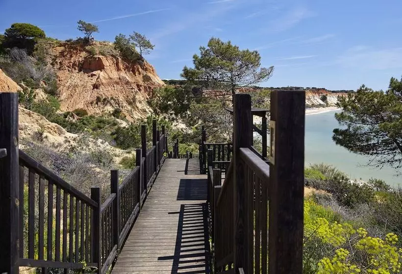 בית מלון כפרי Portobay Falesia