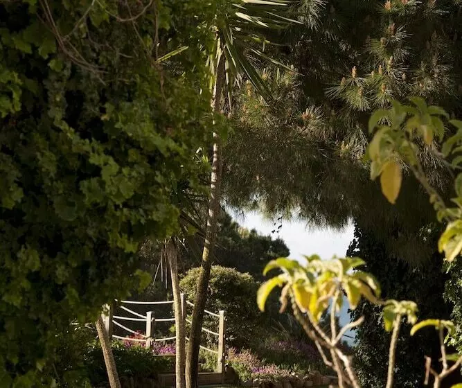 בית מלון כפרי Portobay Falesia