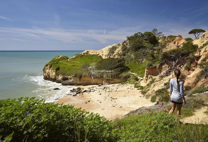 בית מלון כפרי Portobay Falesia