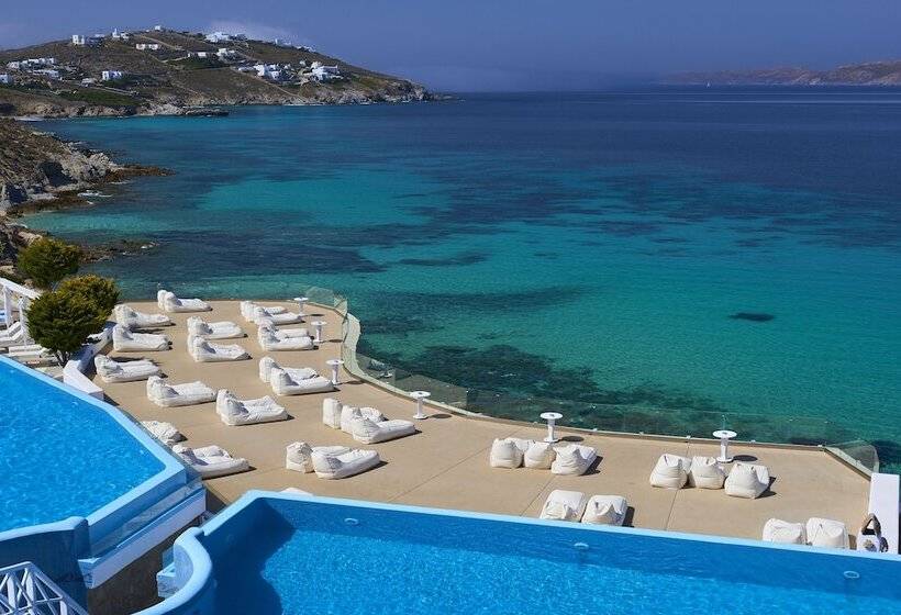 Saint John Hotel Villas & Spa