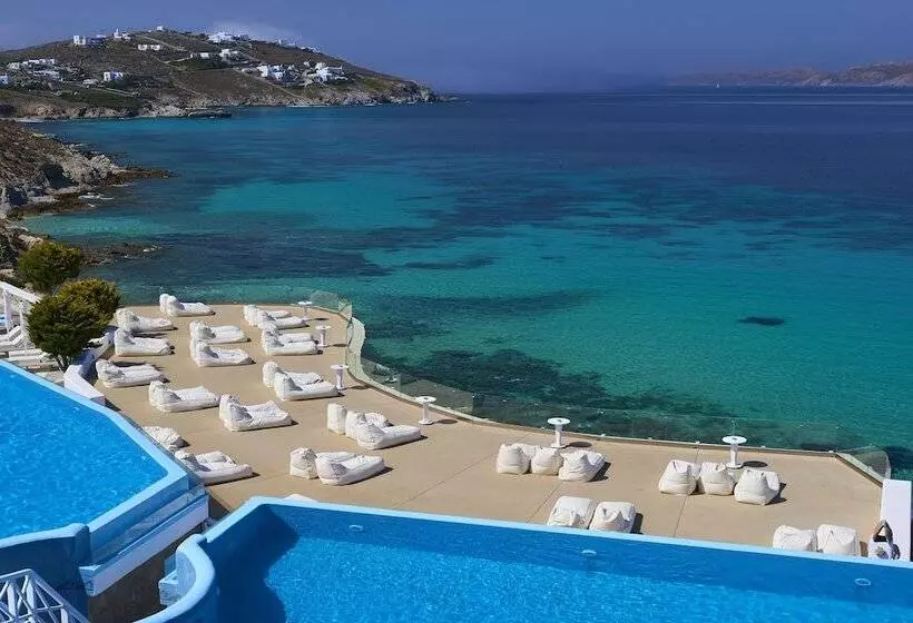 Saint John Hotel Villas & Spa