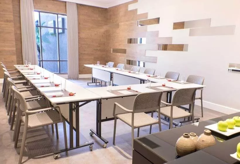 Отель Marriott São Paulo Airport