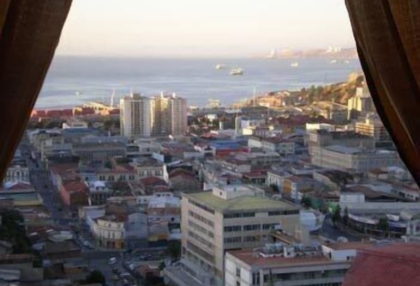 هتل The Grand House