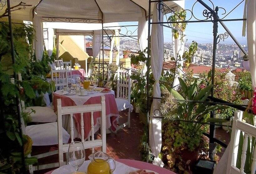 هتل The Grand House