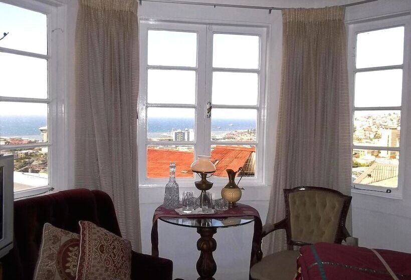 هتل The Grand House