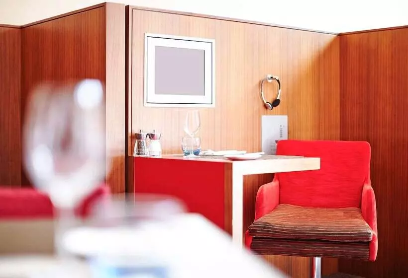 Novotel Bristol Centre