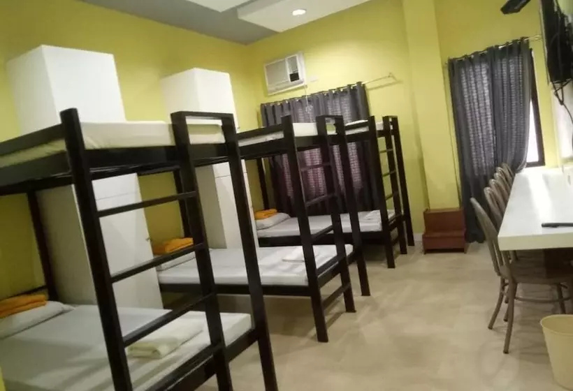 Retkeilymaja Royale House Hotel Davao Powered By Cocotel