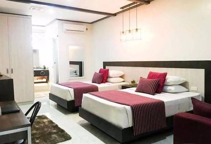 Retkeilymaja Royale House Hotel Davao Powered By Cocotel