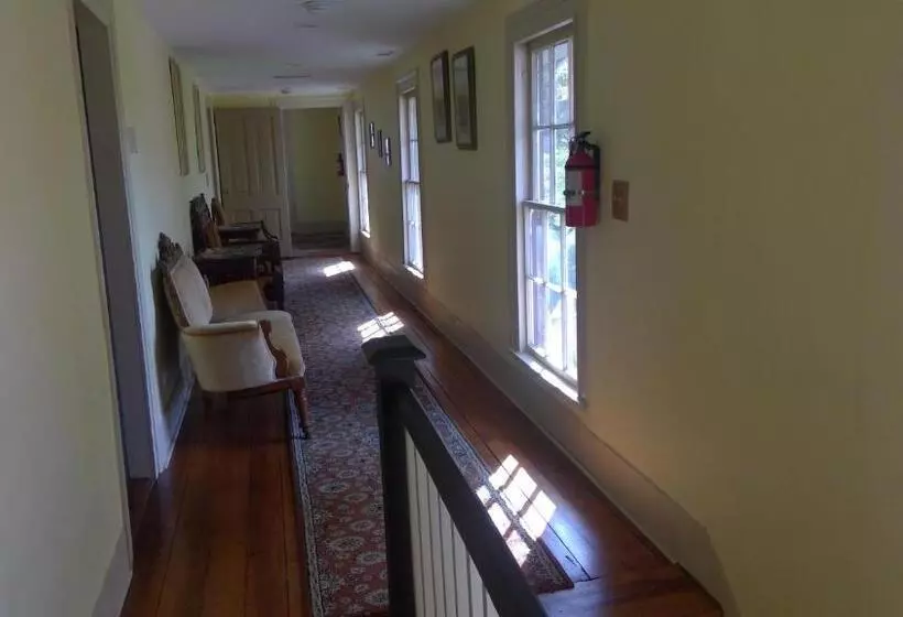 Bliss Point Farm And B&b, Llc