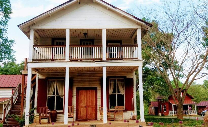 Bliss Point Farm And B&b, Llc