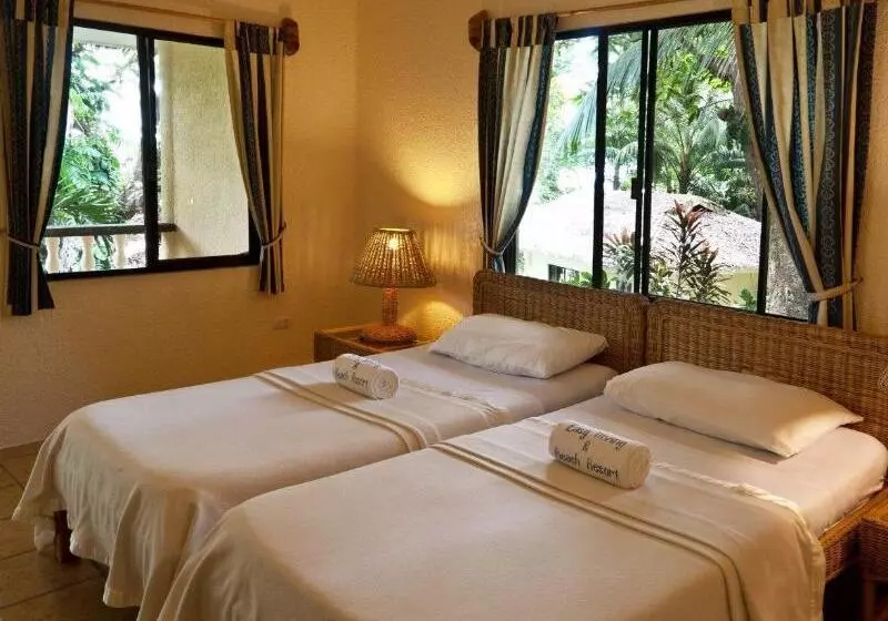 Easy Diving And Beach Resort