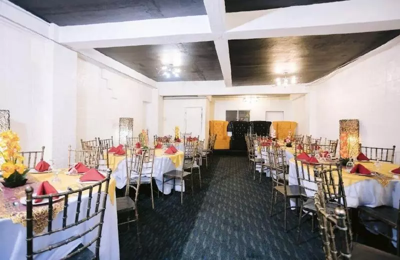 Hotelli Reddoorz Premium At The Grand Peninsula Suites