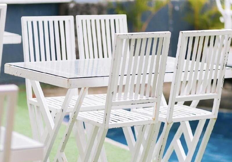 בית מלון כפרי Reddoorz Premium At The Grand Peninsula Suites