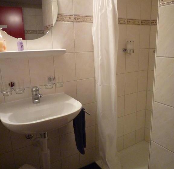 펜션 Esthers Guesthouse