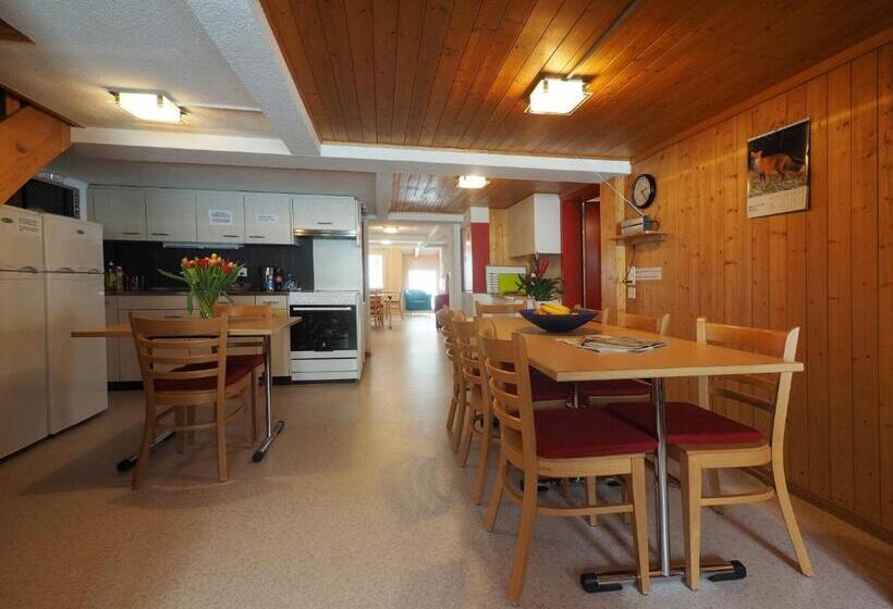 펜션 Esthers Guesthouse