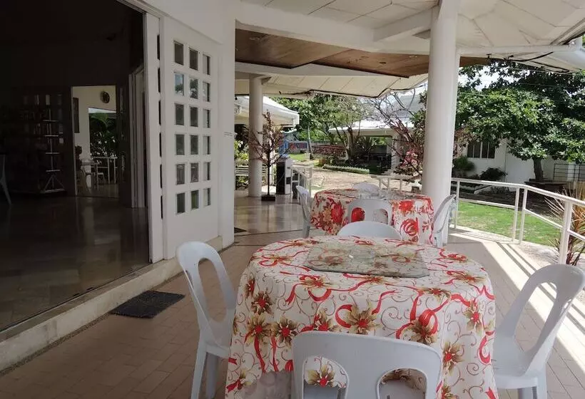 Majatalo Hisoler S Beach Resort