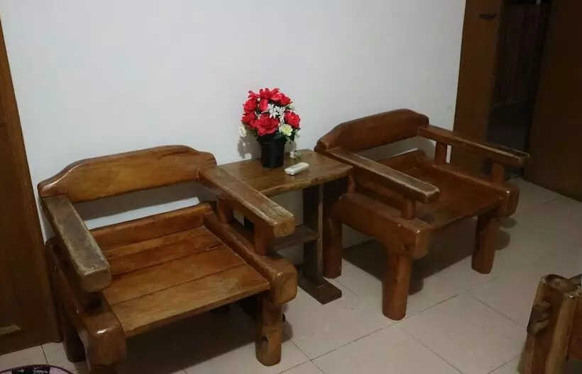 Majatalo Hundred Isles' Room Rentals And Transient House