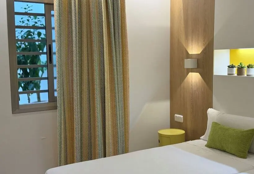 Aparthotel Boutique Poniente Playa
